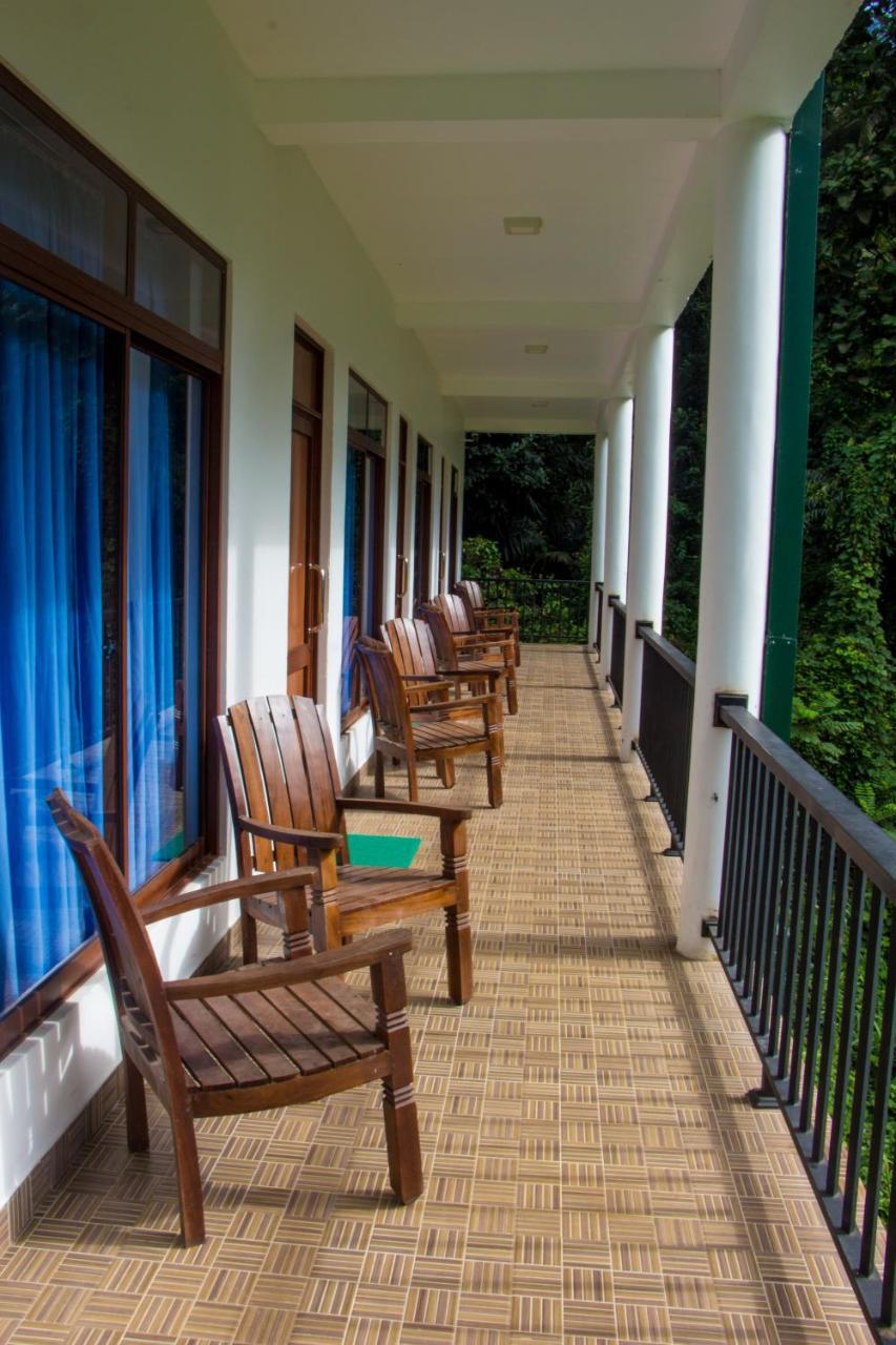 Adventure Base Camp Hotel Kitulgala Bagian luar foto