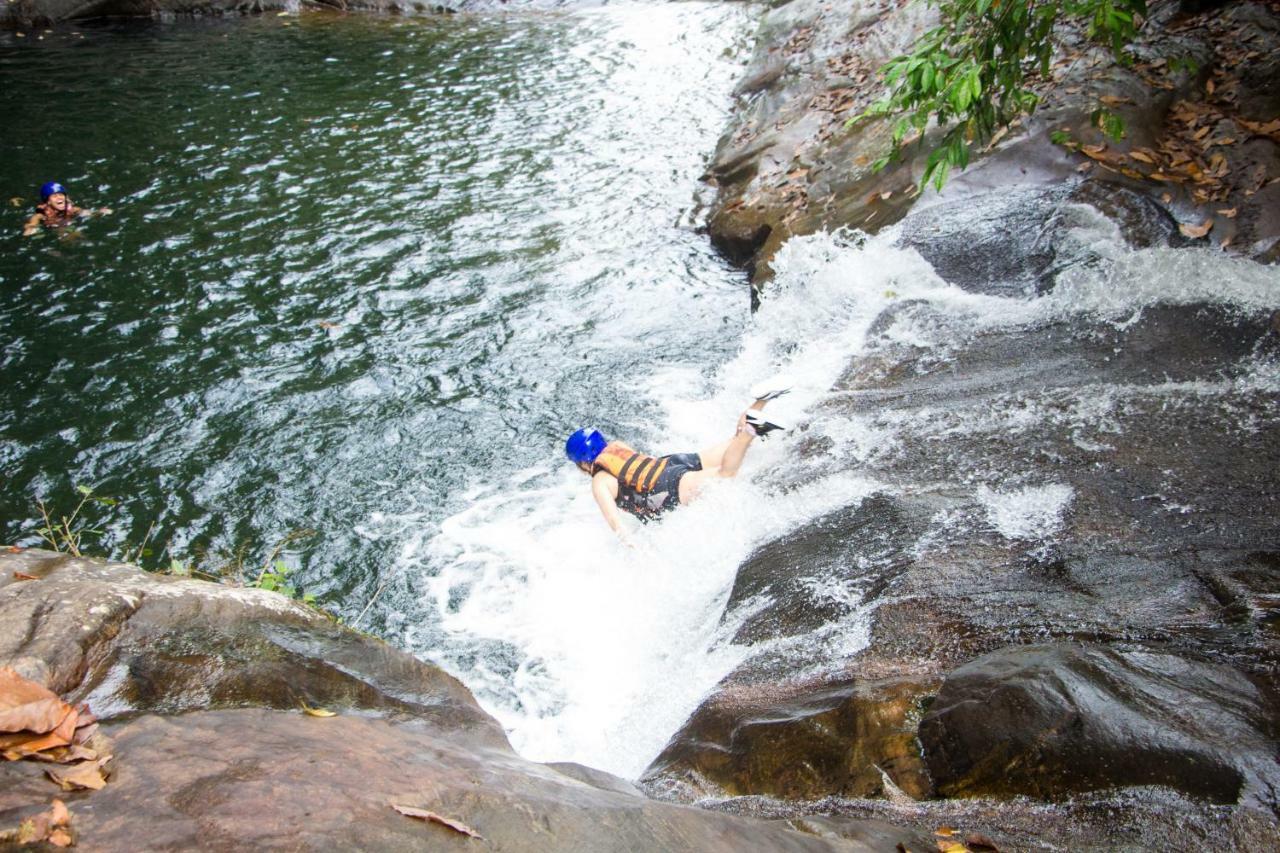 Adventure Base Camp Hotel Kitulgala Bagian luar foto